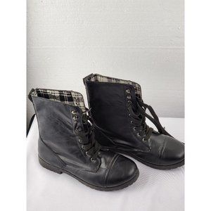 Ladies high top pink label tie boots size 7